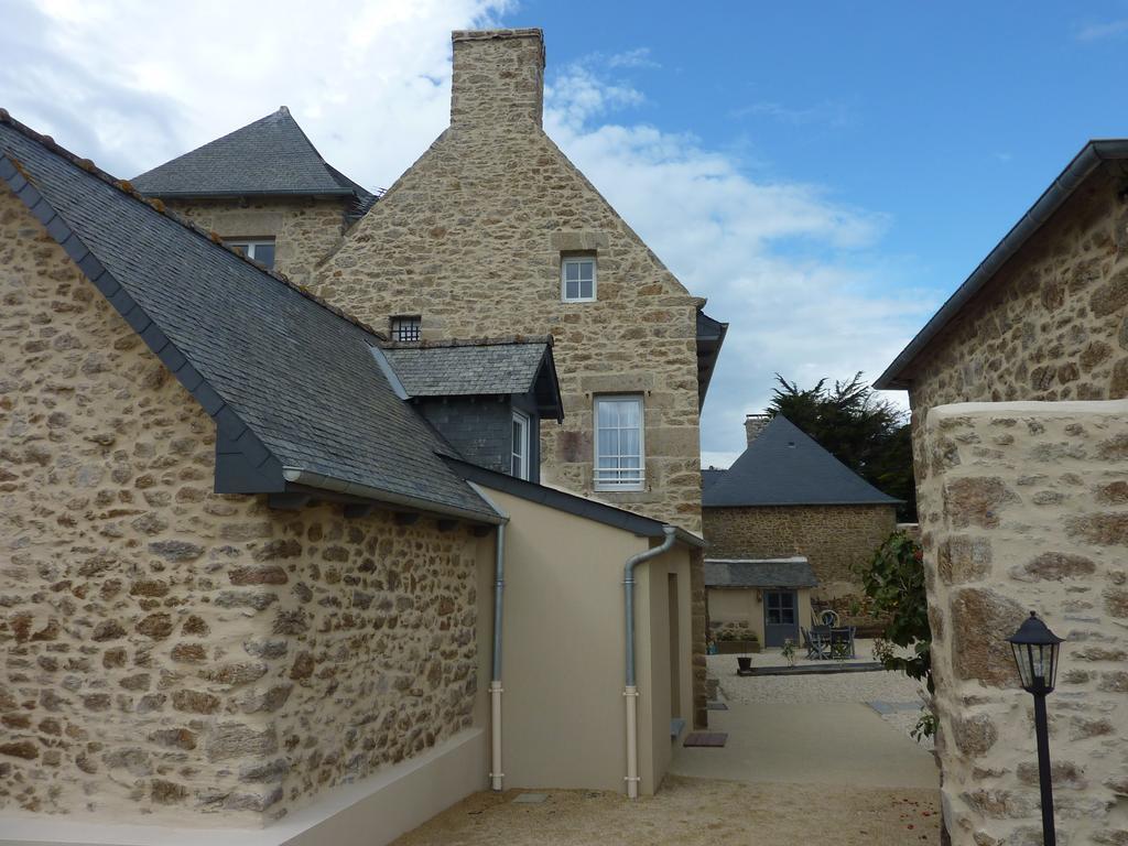 Gentilhommiere De La Grande Toutenais Saint-Malo Exterior photo